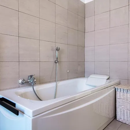 Apartment And View - Downtown *