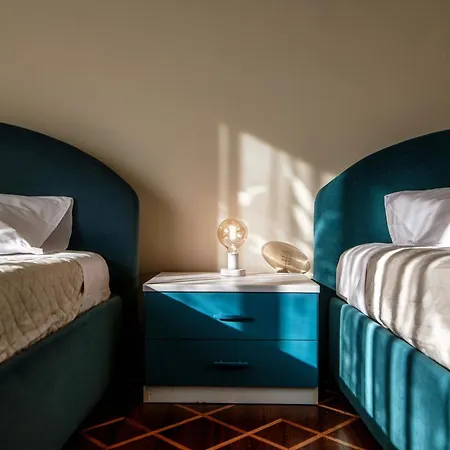 And View - Downtown *