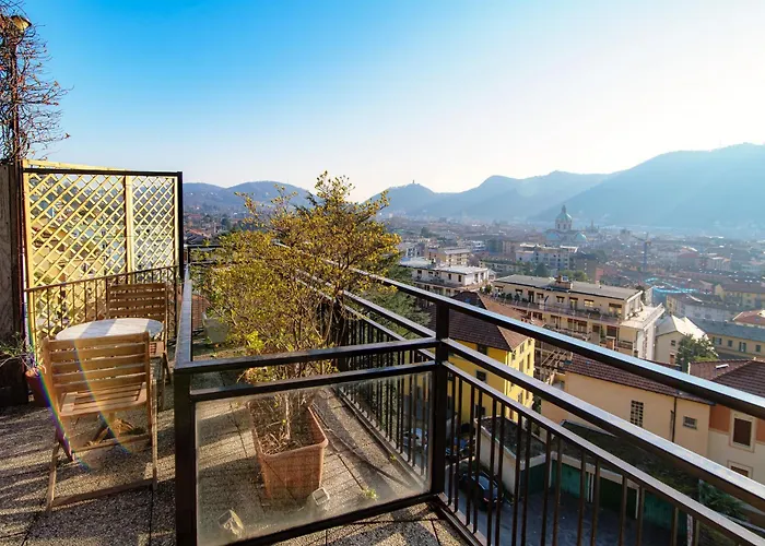 And View - Downtown Como